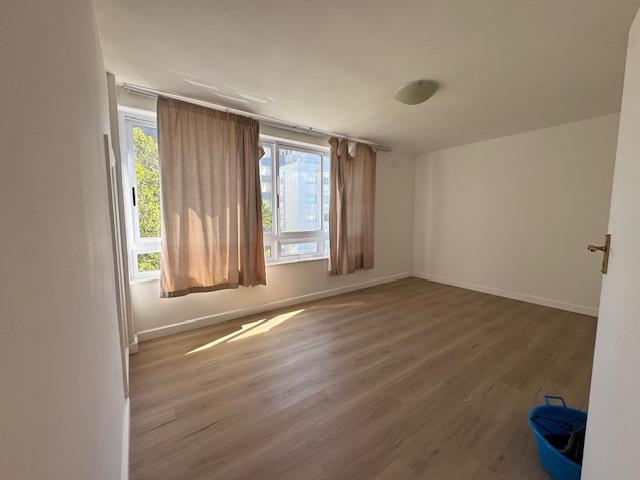 To Let 3 Bedroom Property for Rent in Sea Point Western Cape